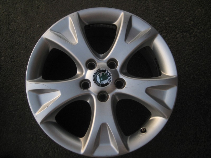 1x Alufelge Origi.Skoda 7jx17h2et54 Lk 5x112x57 Teil 1z0601025q