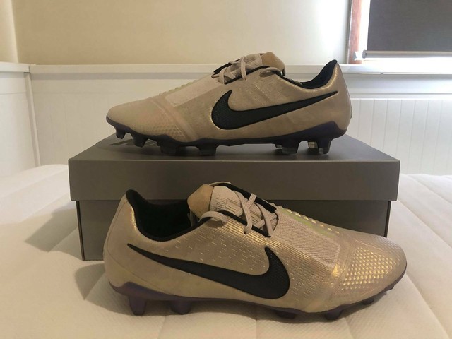 Phantom Venom Pro FG 'White Racer Blue' Nike AO8738 .