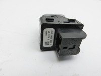 Audi A3 8V 8VS 16-20 Lim Fensterheberschalter Schalter Links Hinten Audi A3 8V 8VS 16-20 18.12.2019 8V0959855C gebraucht Vorschau 4