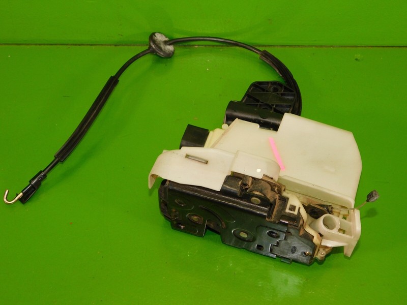 01-05 VW Passat GLX OEM driver left front power door lock actuator
