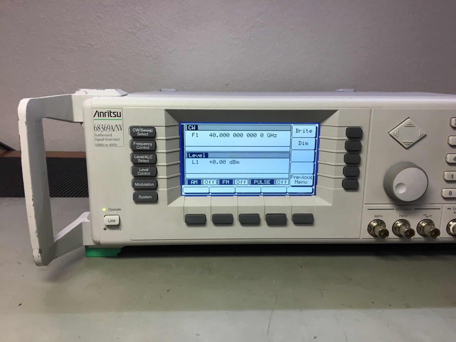 ANRITSU 68369A/NV Synthesized Sweeper Signal Generator 10 MHz 40 GHz 2B 11 CAL'd