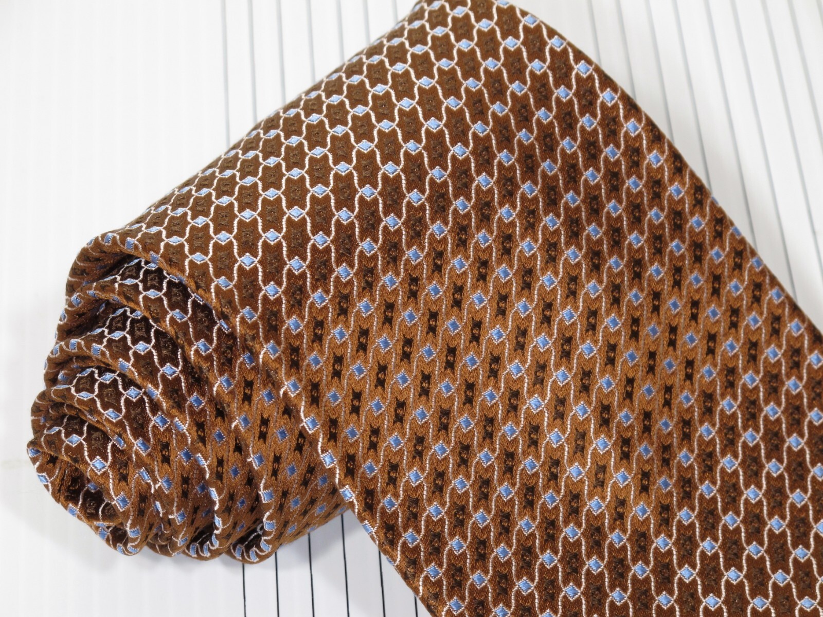 Ermenegildo Zegna チーフ 銀座six店サンプルのご紹介です【Cloth Ermenegildo Zegna
