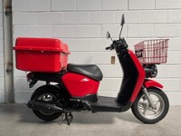 JDM 2012 Honda Benly 110 Stunning red with removable back box
