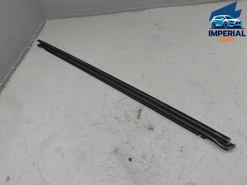 2017-21 Honda Civic Front Right Passenger Door Window Belt Weatherstrip Seal OEM