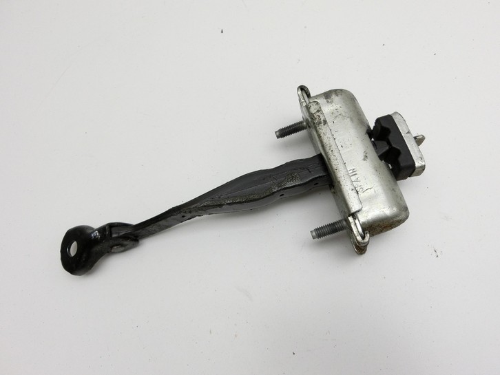 Ford Kuga DM2 16-20 Türfangband Türbremse Türanschlag Rechts Hinten Ford Kuga DM2 16-20 27.12.2018 gebraucht Vorschau 3