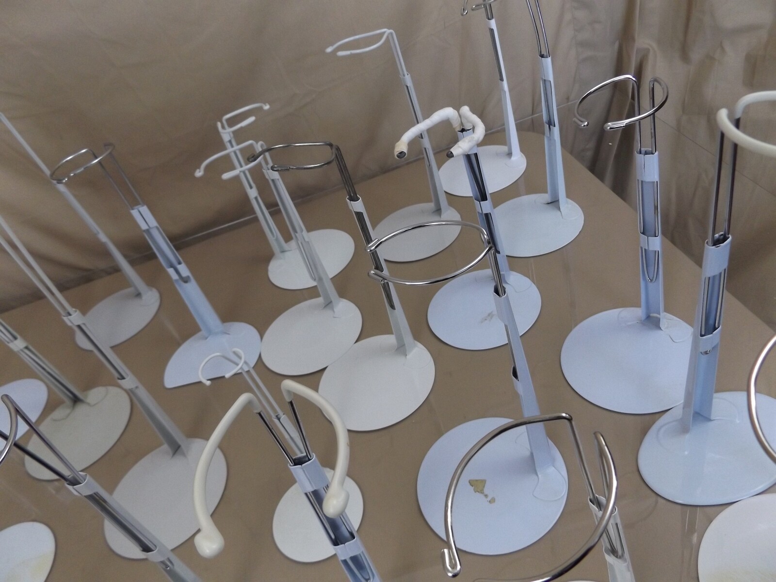 30 Metal Adjustable Doll Stands Kaiser ++++