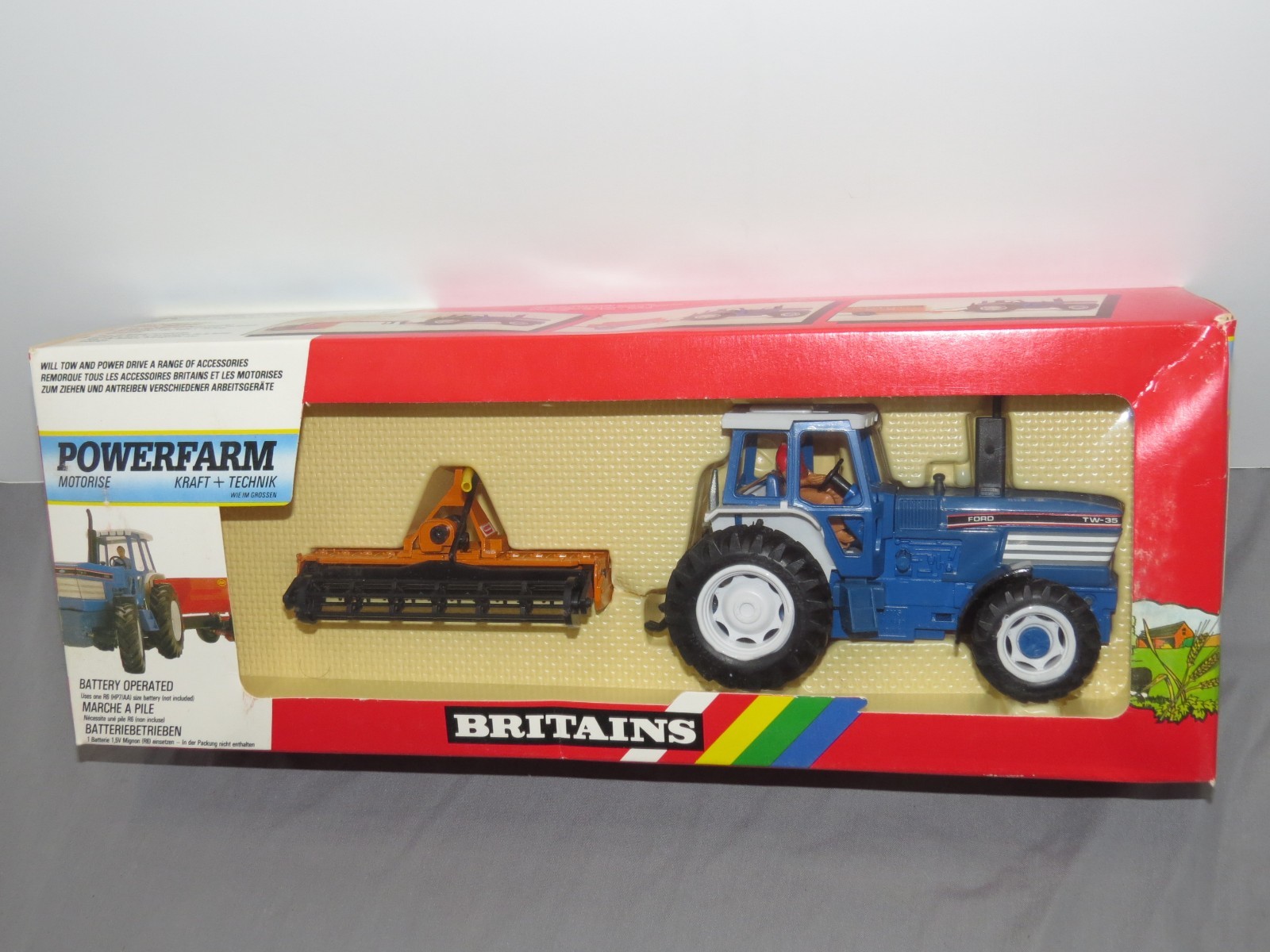 Vintage Ford TW-35 With a Power Harrow Set By Britains 1:32 Scale NIB SHARP!