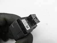 Audi A4 8W 19-24 Schalter Öffner Taster für Heckklappe Links Vorne Audi A4 8W 19-24 27.01.2020 4M0959565Q... Vorschau 4