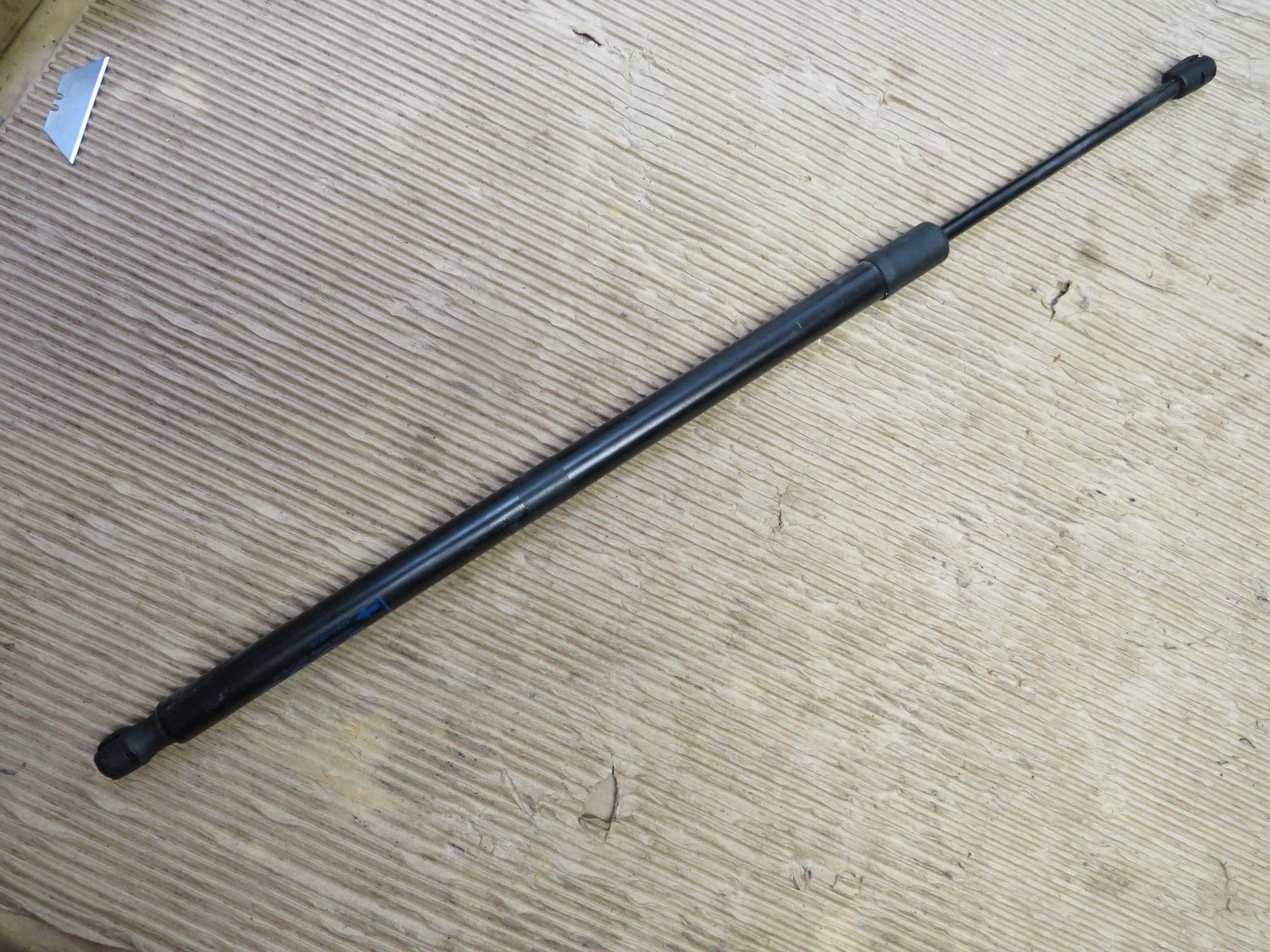 【t】 2011-2020 TOYOTA SIENNA REAR TRUNK LID LIFTGATE SHOCK STRUT