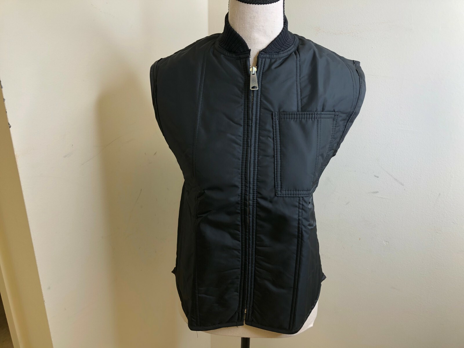 Dupont Spruce Creek Sportswear Unisex Vintage Vest- Hallofil 808 Insulated Small