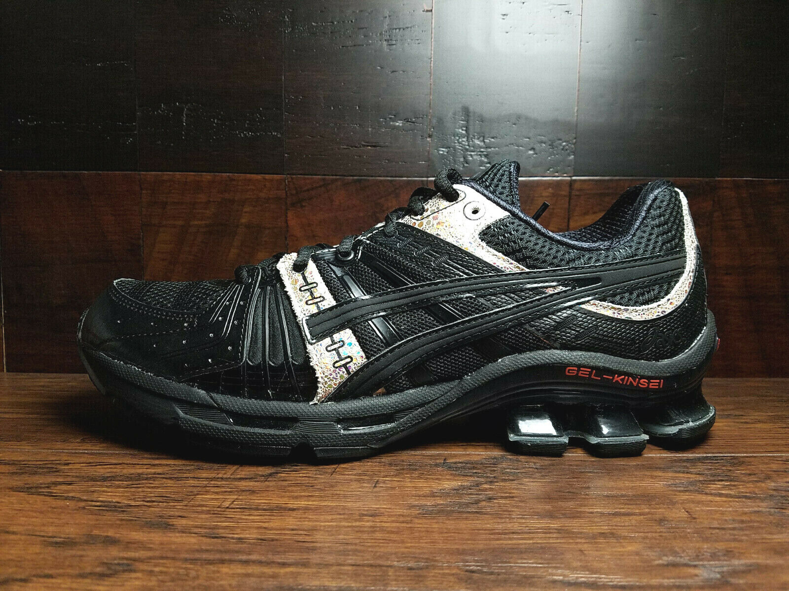 Asics Gel Kinsei OG Future Metallic (Black) (1021A174-001 Asics Gel Kinsei OG Future Metallic (Black) (1021A174-001