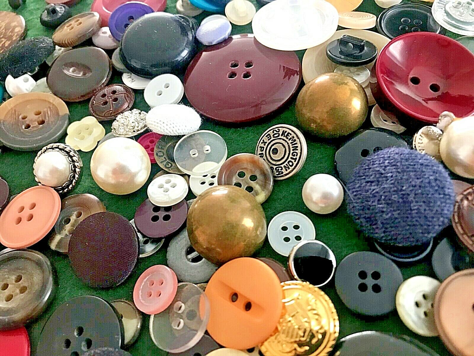 Mixed Button Lot for Sewing Crafts Scrapbooking - Vintage? Over 200 Pieces!
