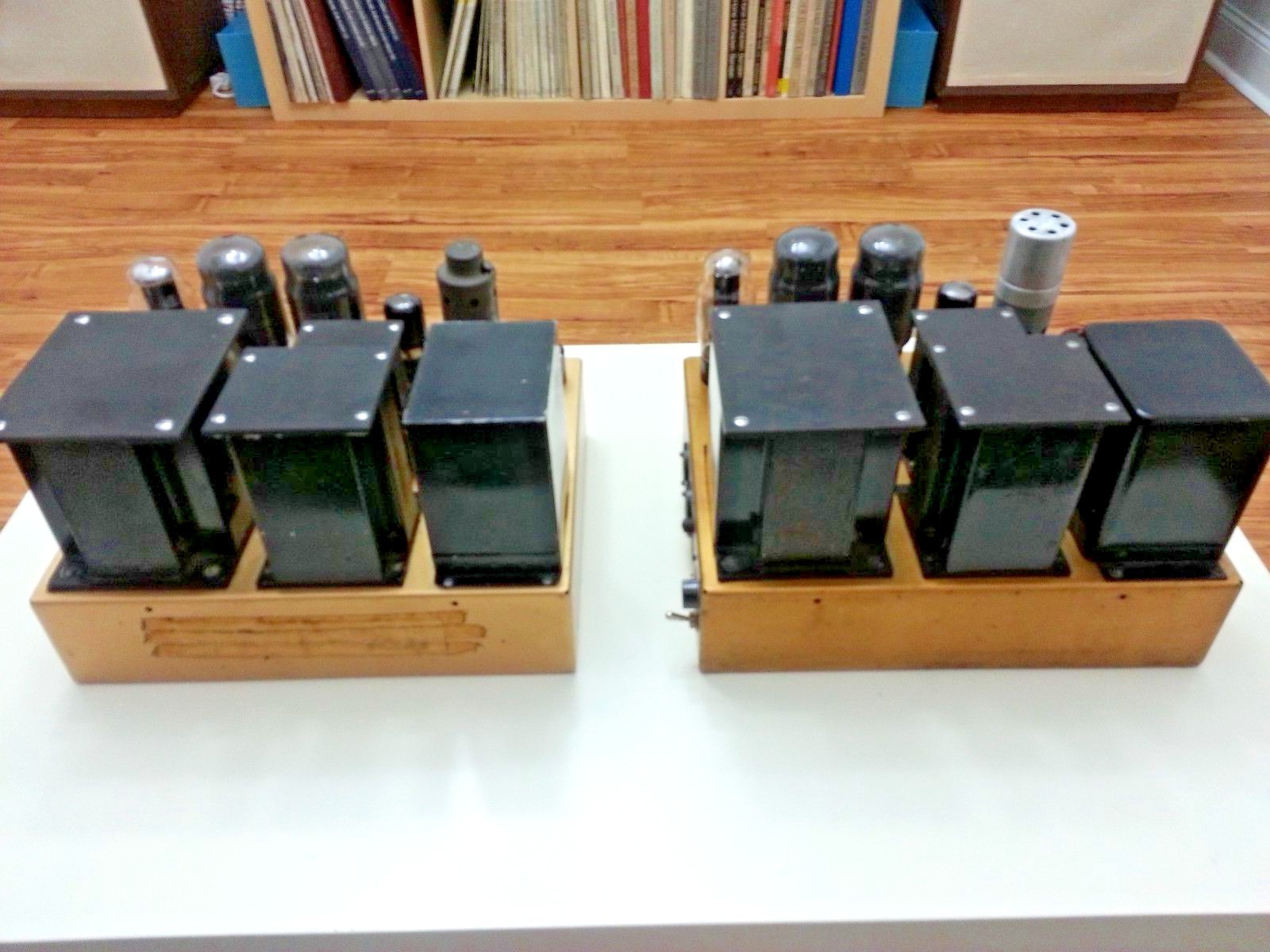 LEAK TL12.1 tube amplifier AMP tl 12.1 Two monoblocks