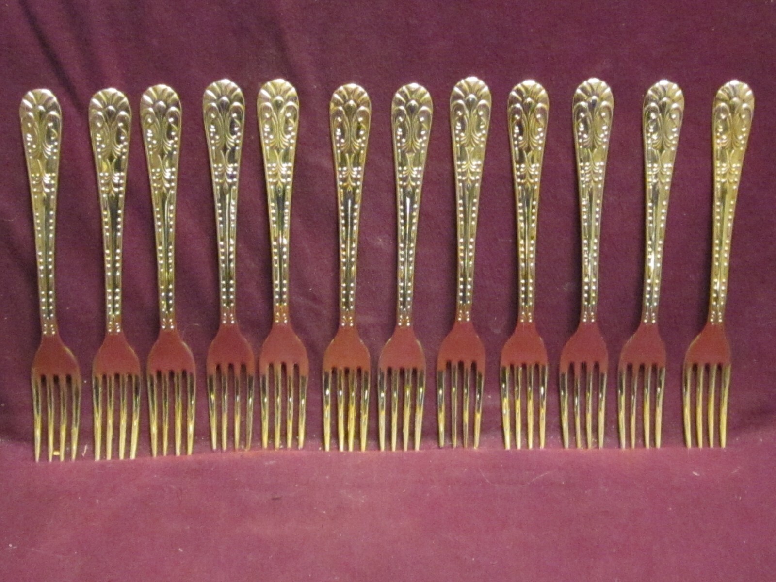 36pc Italy Gold plated EP zinc 12each 3 piece place setting