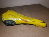 selle italia yellow
