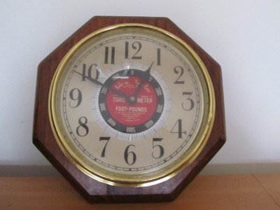 CASTROL 250MM//10/" DIAMETER METAL WALL CLOCK,GARAGE CLOCK,WORKSHOP CLOCK,OIL