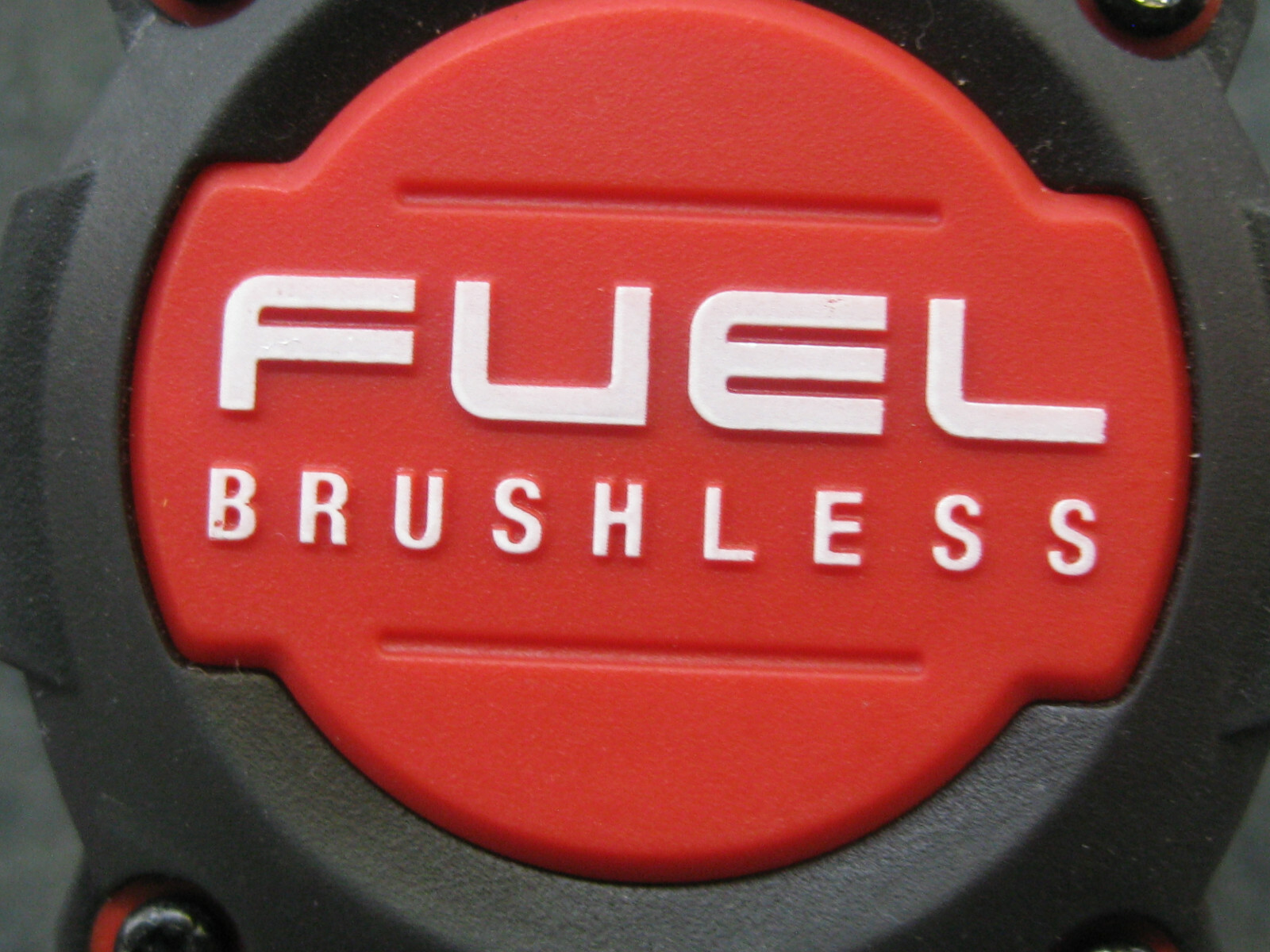 M18 2804-20 /MILWAUKEE FUEL HAMMER DRILL WITH XC 5.0Ah BATTERY/ HANDLE