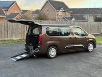 2020 CHOCOLATE BROWN VAUXHALL COMBO XL 1.2 PETROL WHEELCHAIR VEHICLE WAV