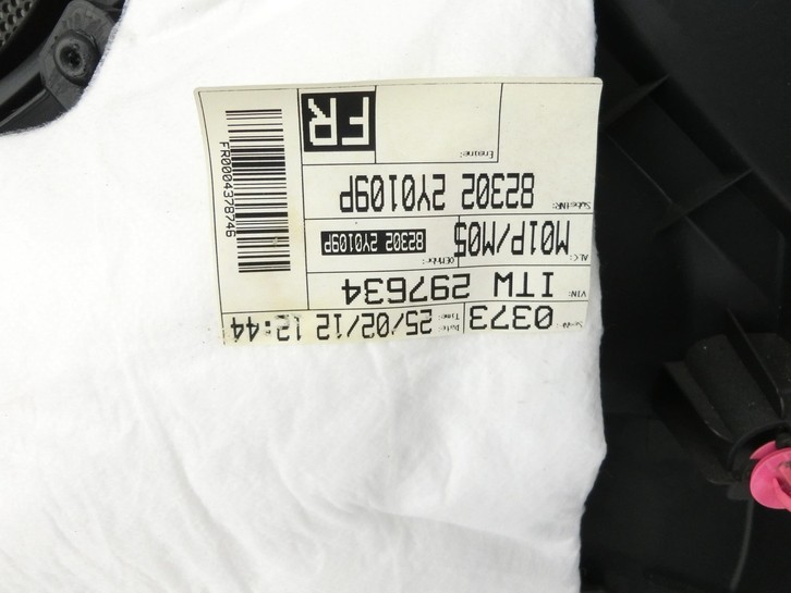 Hyundai IX35 LM 09-13 Türverkleidung Türpappe Rechts Vorne Hyundai IX35 LM 09-13 25.02.2012 82302-2Y010P gebraucht Vorschau 5