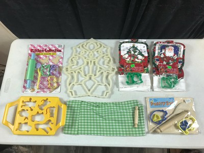 Early Learning Centre Cookie Cutter & Kitchen Play Pastry Sets 