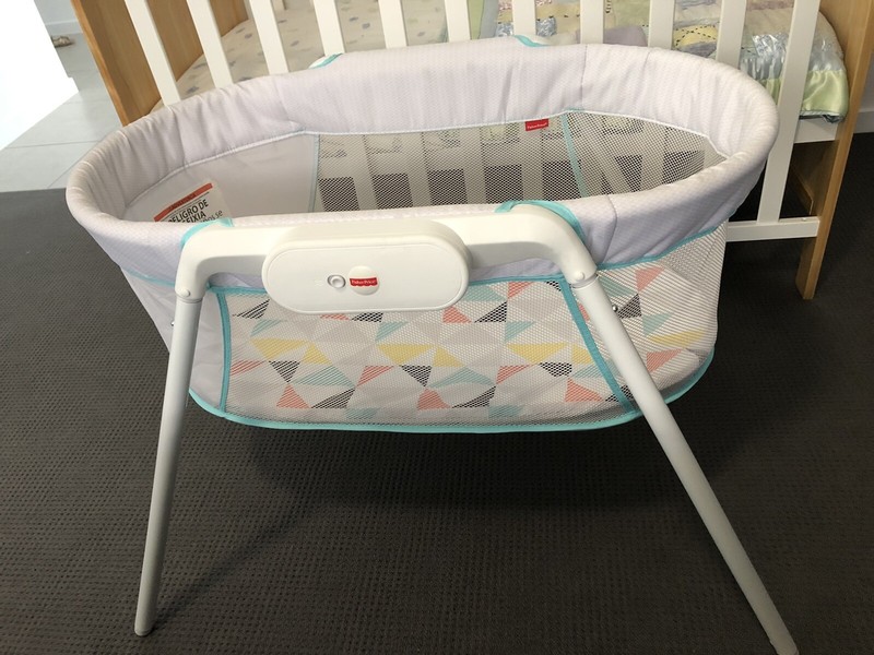 fisher price stow n go bassinet australia