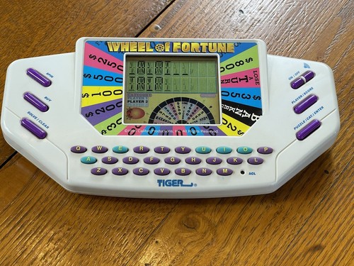 タイガ Wheel of Furtune game by Tiger Electronics Inc 1995 TESTED