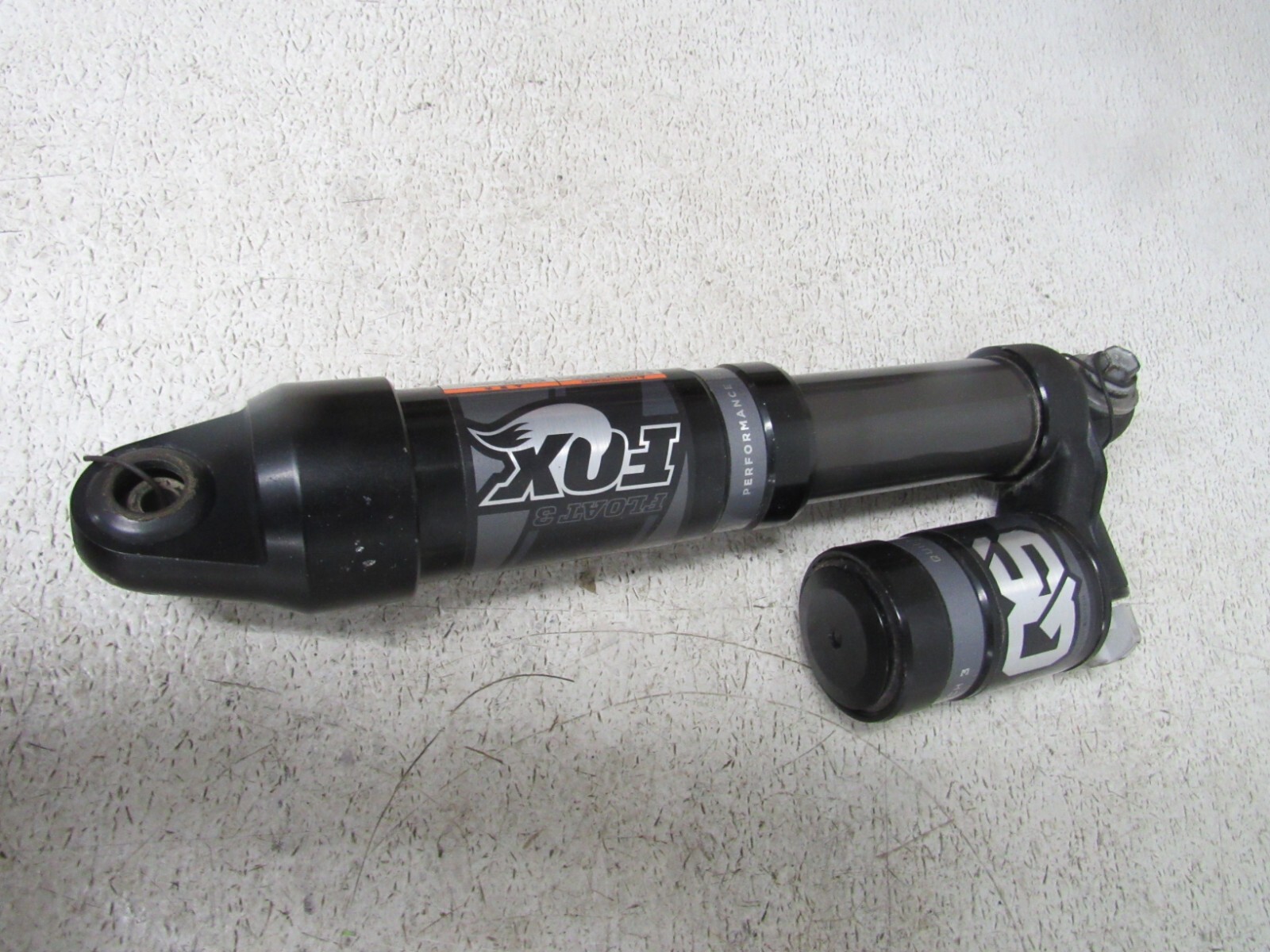 20 ARCTIC CAT M8000 ALPHA ONE 1 CENTER SHOCK FOX FLOAT 3 QS3 20 ARCTIC CAT M8000 ALPHA ONE 1 CENTER SHOCK FOX FLOAT 3 QS3