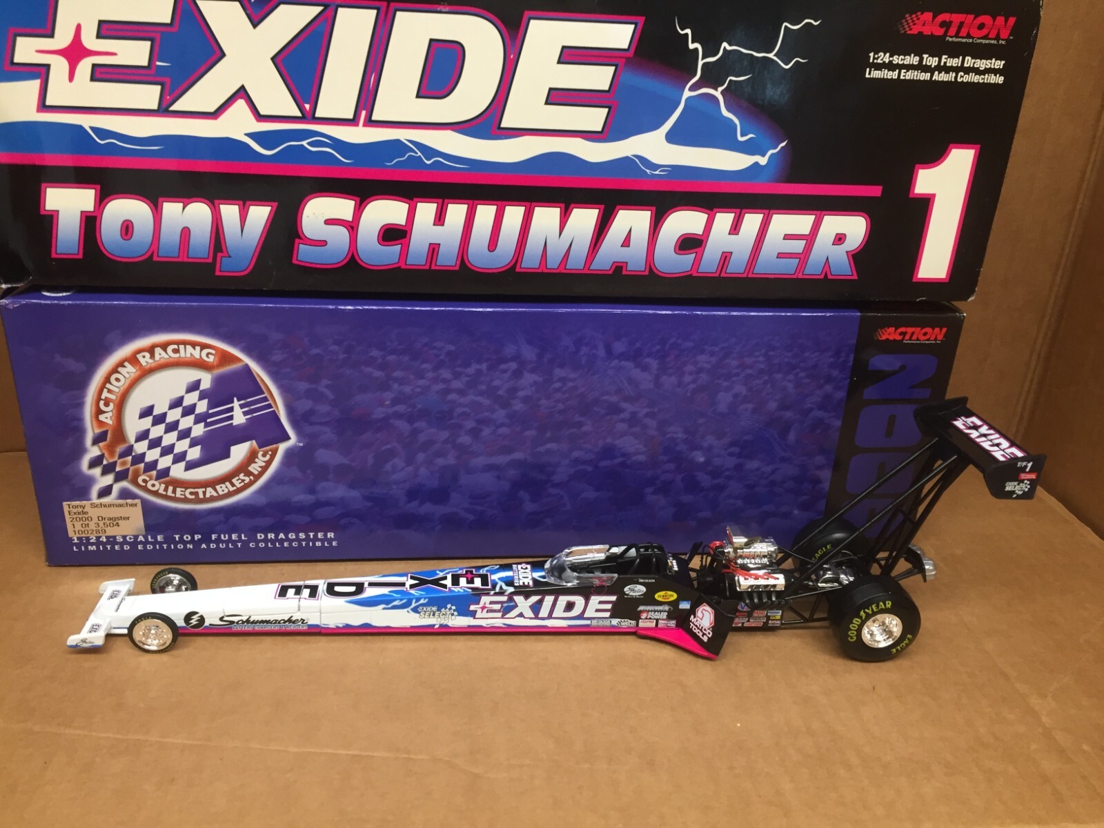 1/24 DRAGSTAR　ミニカー Tony Schumacher 1:24 Scale Top Fuel Dragster Exide 1999 Ertl