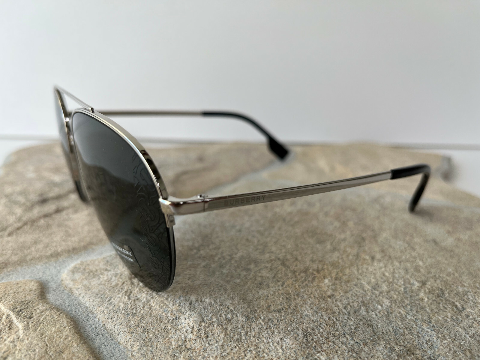 Pre-owned Burberry 3113 Sunglasses Color Silver 100587 In Gray