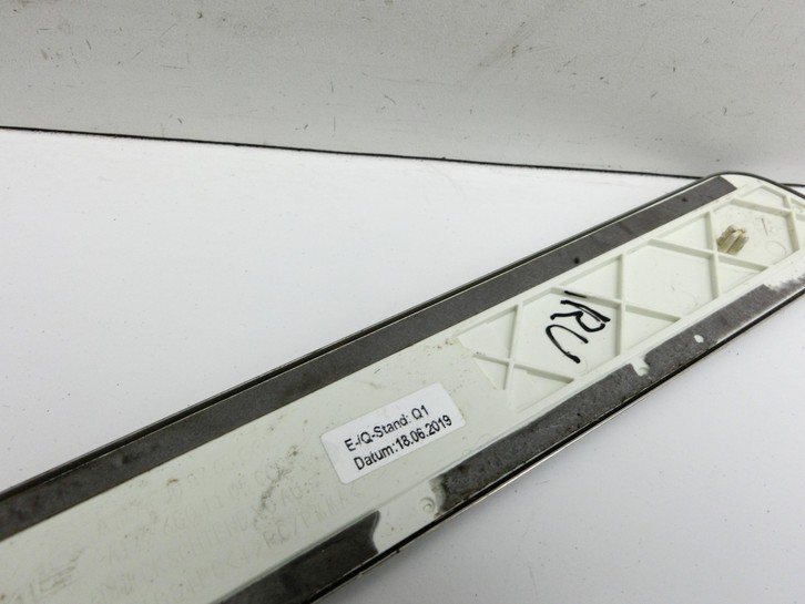Mercedes W177 A200d 18-22 Lim Einstiegsleiste Rechts Vorne Ambiente Light Mercedes W177 A200d 18-22 12.07.2019 gebraucht Vorschau 4