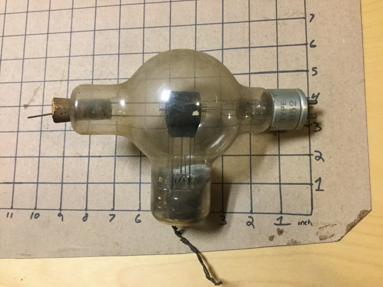 変壺 1930's Burdick Tall Portable Physicians Light with Cast Iron