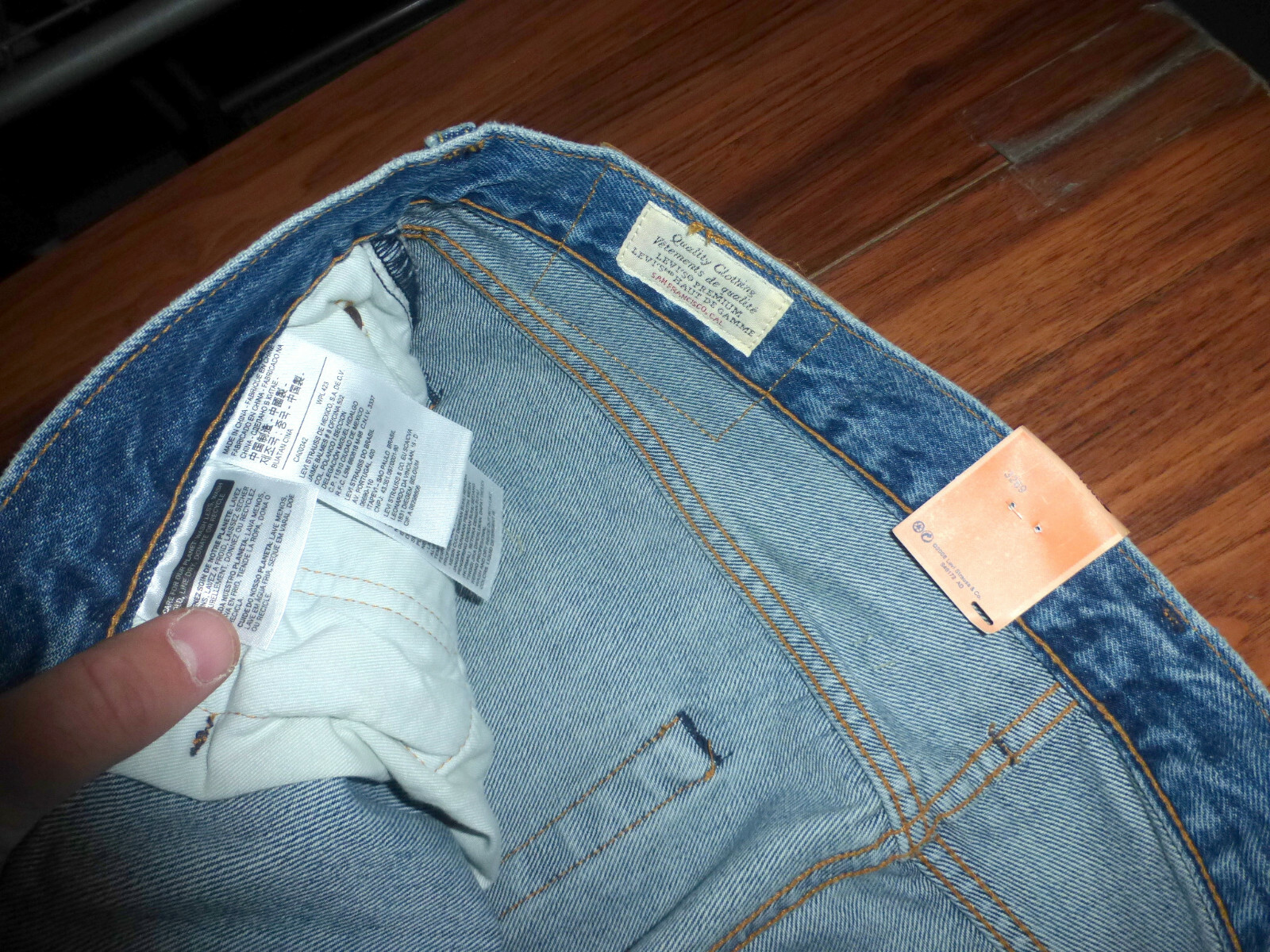 levi's 501 capital e