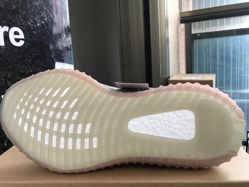 QC Comparison Yeezy True Form from Real Tony PK Repsneakers