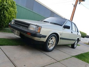 Nissan pulsar n12