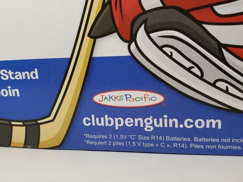 Disney Club Penguin Air Hockey Playset New in Box Jakks Pacific(rare)