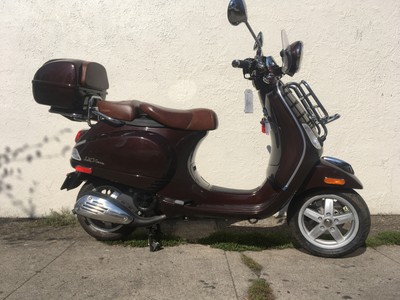 2013 Vespa LXV 150 IE Scooter
