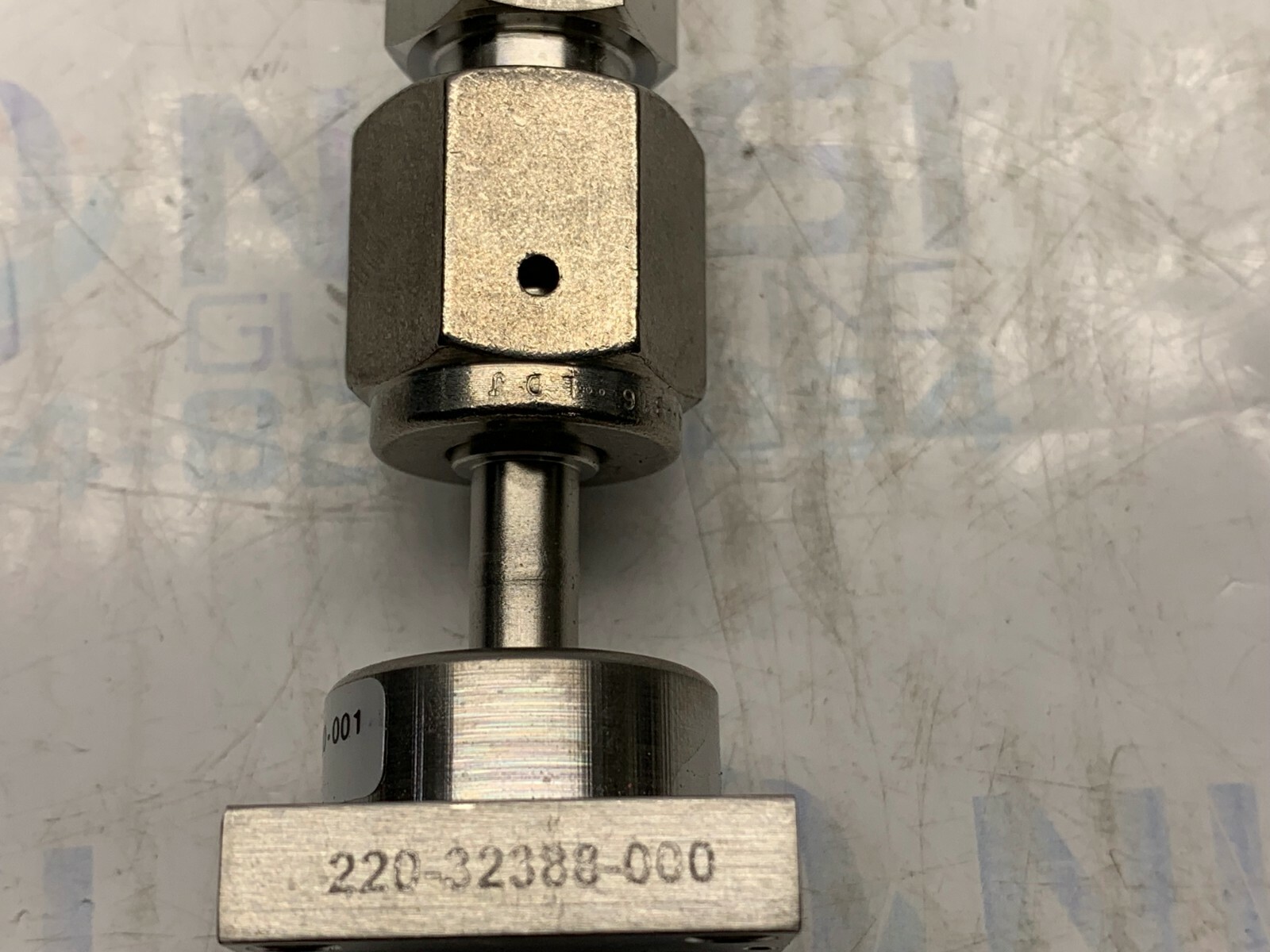 Hytron 220-32388-000  Lam Research 839-034680-001