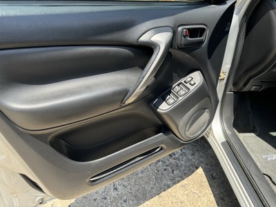 image 2 of interior