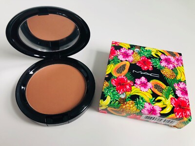 NIB Authentic MAC Fruity Juicy Bronzing Powder in REFINED GOLDEN 10 g/.35 oz