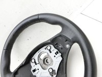 BMW 1er E88 125I 07-11 Lenkrad ohne Airbag BMW 1er E88 125I 07-11 26.10.2007 6795570 32306795570 gebraucht Vorschau 4