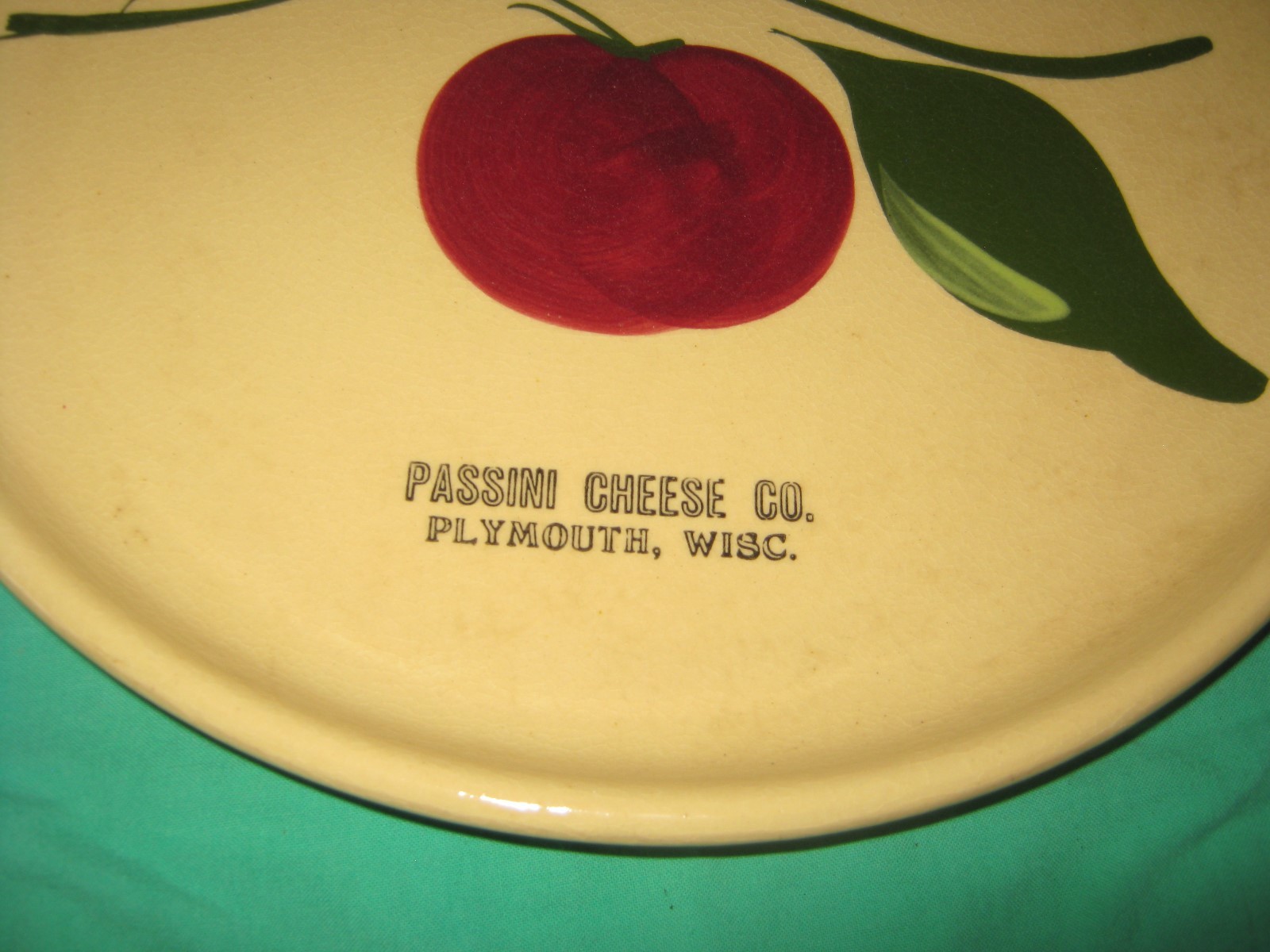 WATT POTTERY 3 LEAF APPLE #49 CHOP PLATE WITH PLYMOUTH, WISC ADVERTISING