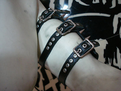 LEATHER  SPIKED ARMBAND.BLACK METAL...(MDLA0070).....URGEHAL
