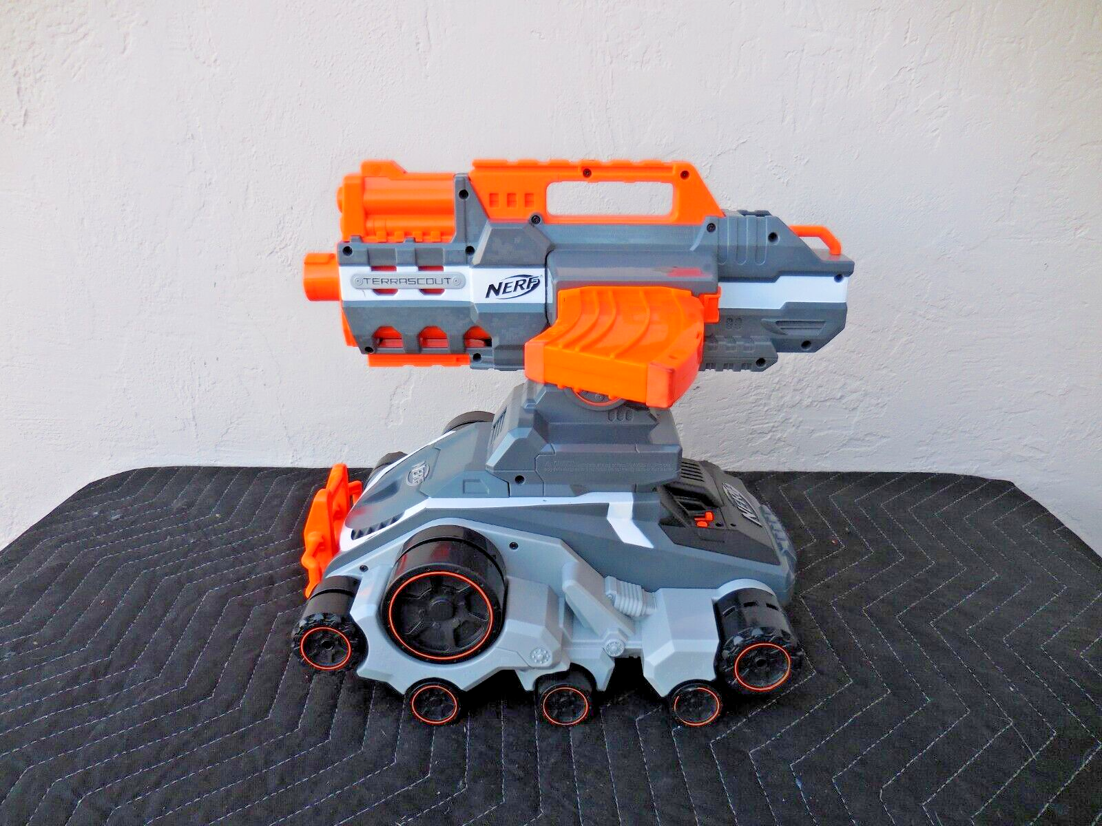 NERF TERRASCOUT 中古 2016 Nerf Terrascout Drone RC Remote Control Elite Gun