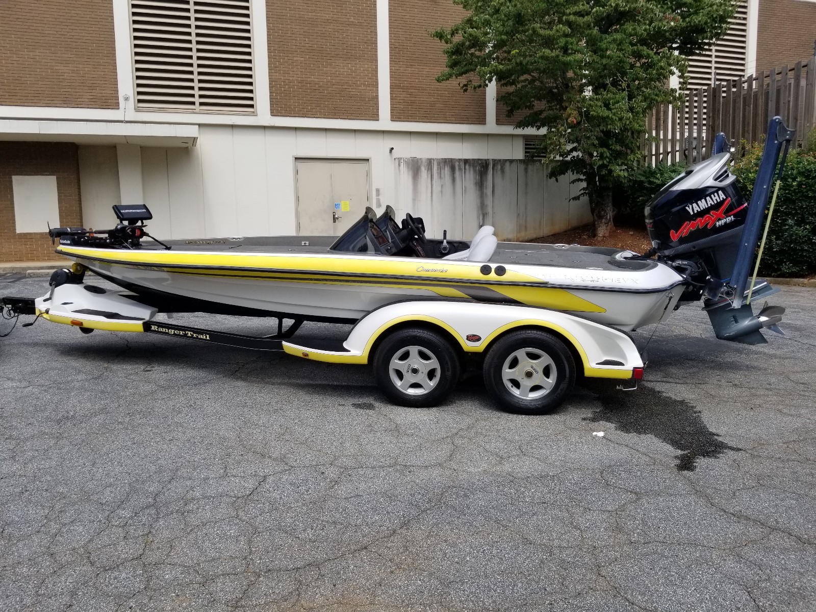 2002 Ranger 518 VX Comanche Dual Console