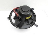 Audi A3 8P QU 10-12 Gebläsemotor Lüftermotor Heizungsgebläse Audi A3 8P QU 10-12 31.01.2011 F998886K 1K1820015J... Vorschau 2