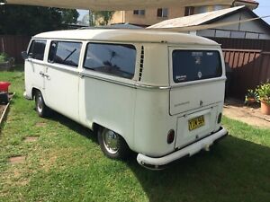VW Campers for Hire in London - ClassicCarsDriven.com