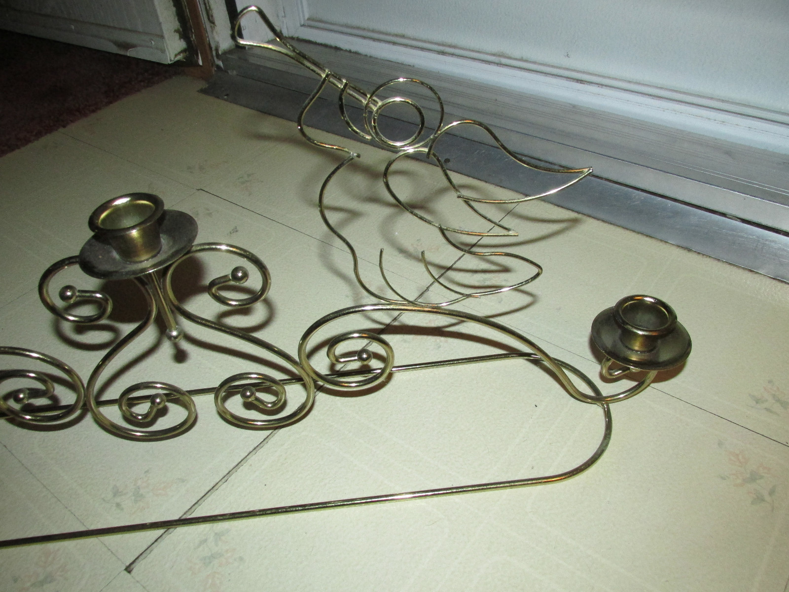 Home Interiors 3 taper Gold  candle holder centerpiece, metal with angles