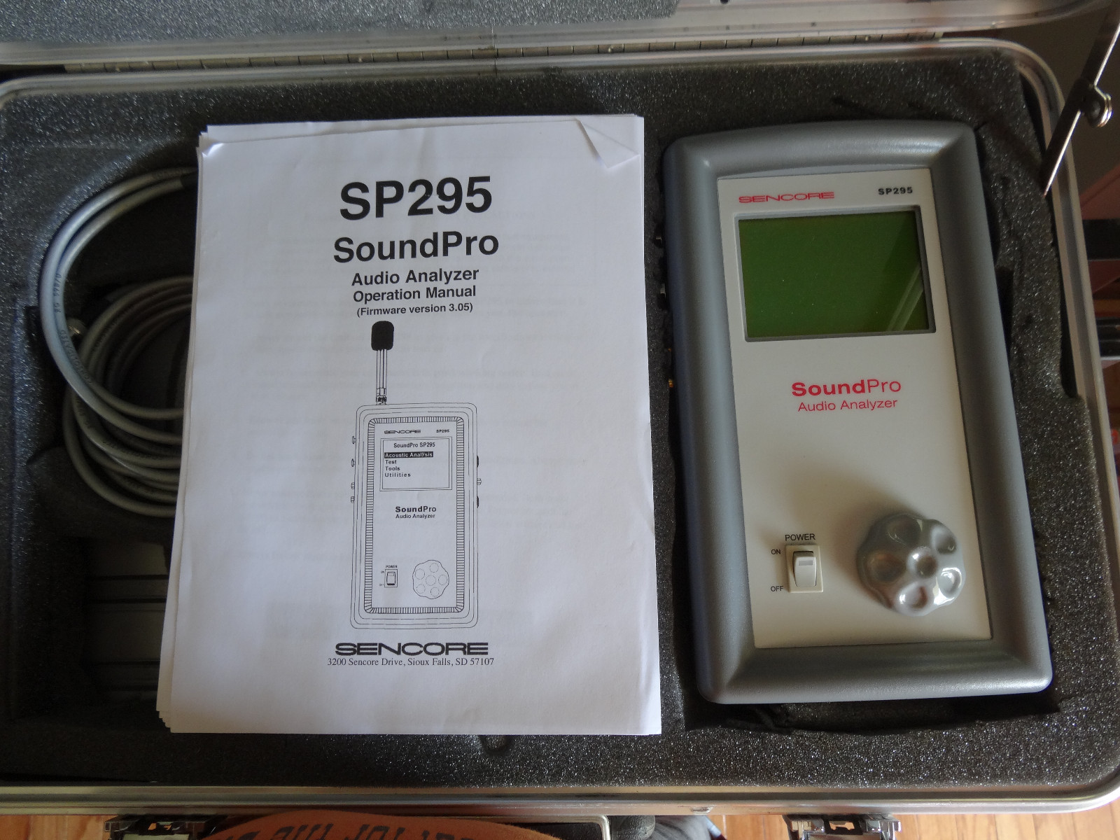 Sencore SP295 SoundPro Audio Analyzer with Nordost Hard Case