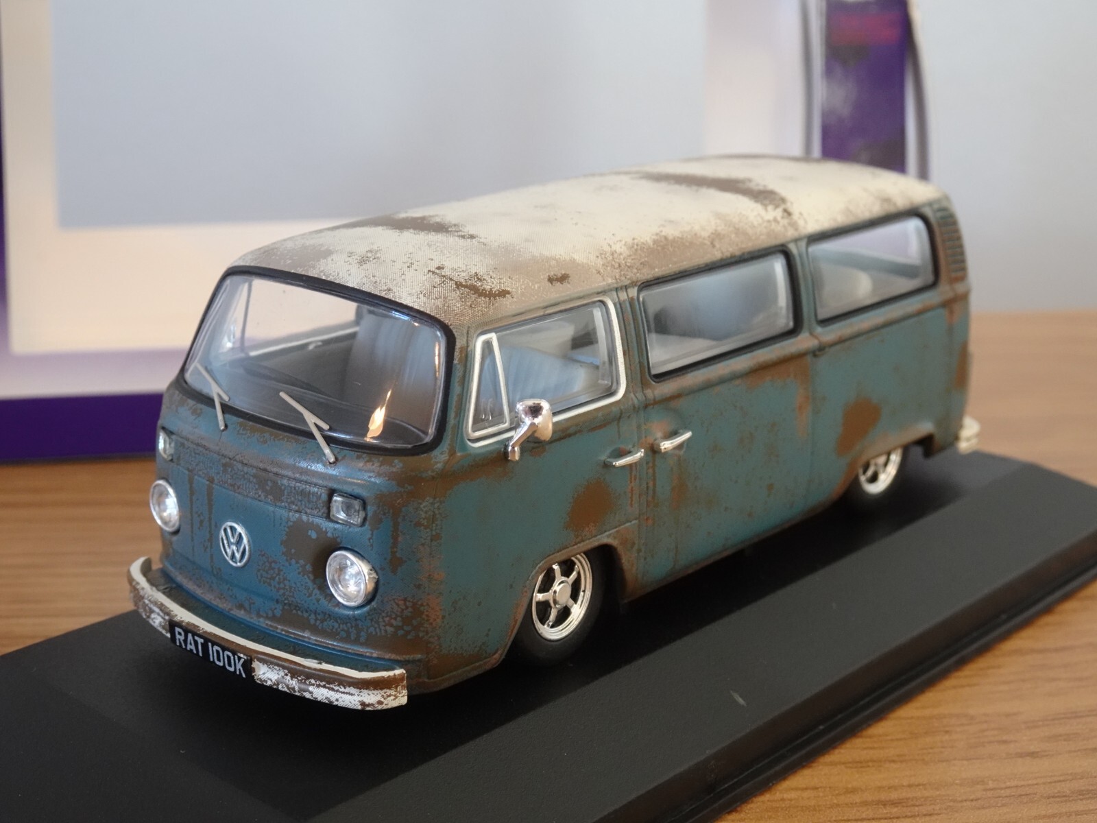 CORGI VANGUARDS VW VOLKSWAGEN TYPE 2 T2 RAT BLUE CAMPER VAN