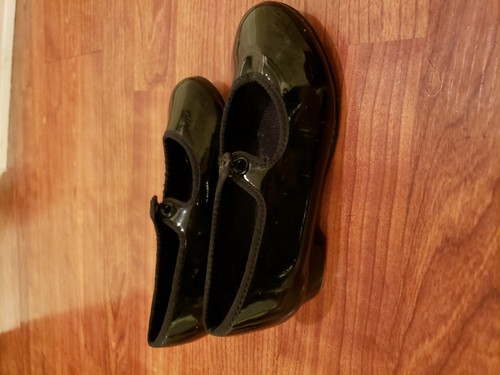 ABT SPOTLIGHTS TAP SHOES CHILD SIZE 1.5 BLACK SYNTHETIC PATENT LEATHER.